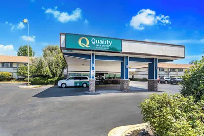 Photo 2 - Quality Inn & Suites Medford Airport