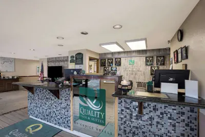 Photo 3 - Quality Inn & Suites Medford Airport