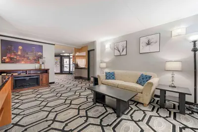 Photo 4 - Quality Inn & Suites Mayo Clinic Area