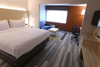 Photo 5 - Holiday Inn Express Biloxi - Beach Blvd by IHG