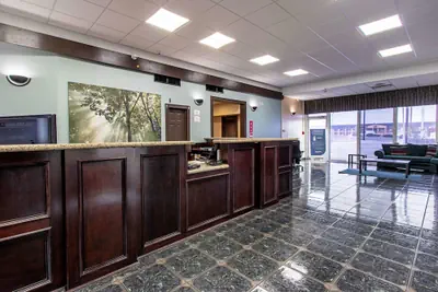 Photo 4 - Econo Lodge Kingsville