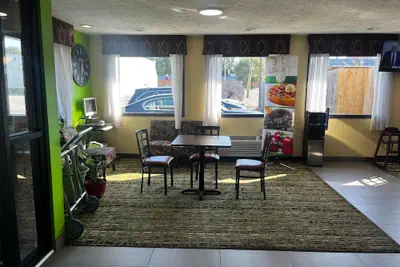 Photo 4 - Quality Inn Grand Rapids Near Dowtown