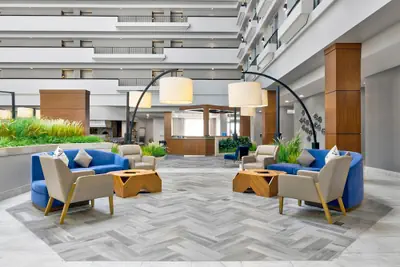 Photo 5 - DoubleTree by Hilton Davenport