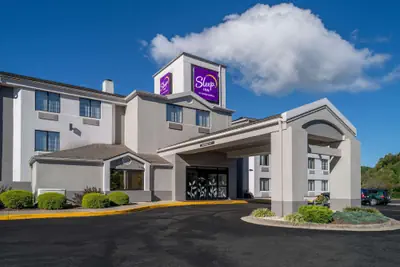 Photo 2 - Sleep Inn Charleston North