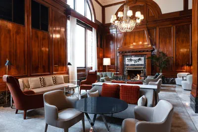 Photo 5 - The Benson Portland, Curio Collection by Hilton