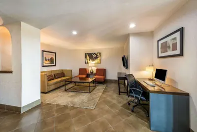 Photo 4 - Quality Inn & Suites Garland - East Dallas
