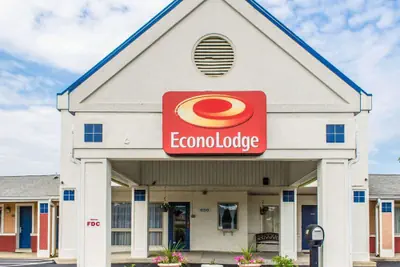 Photo 2 - Econo Lodge Mechanicsburg - Harrisburg West