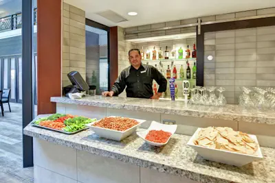 Photo 4 - Embassy Suites by Hilton Minneapolis Airport