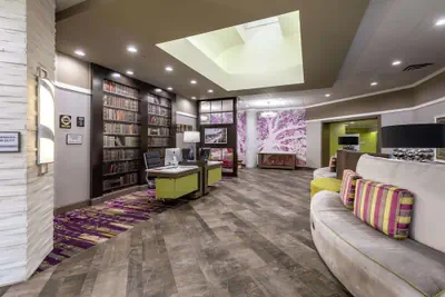 Photo 4 - DoubleTree by Hilton Winston Salem - University