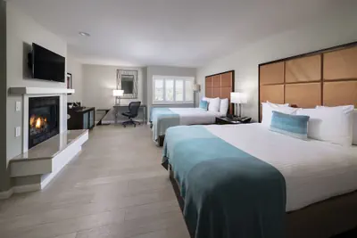 Photo 4 - Mariposa Inn & Suites