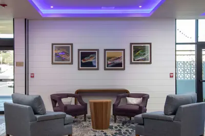 Photo 2 - DoubleTree by Hilton Hot Springs