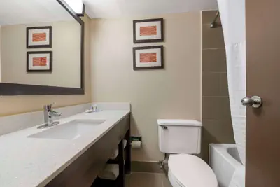 Photo 5 - Comfort Inn & Suites Indianapolis Northwest - College Park