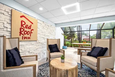 Photo 3 - Red Roof Inn Myrtle Beach Hotel - Market Common