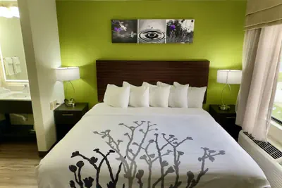 Photo 2 - Sleep Inn Savannah Gateway I-95