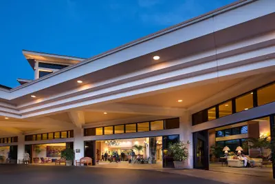 Photo 3 - Maui Coast Hotel