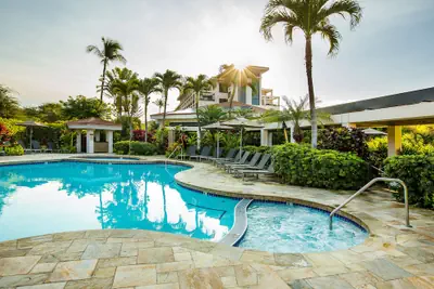 Photo 2 - Maui Coast Hotel