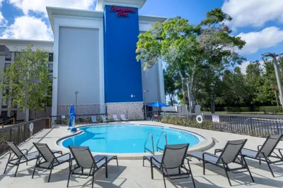 Photo 2 - Hampton Inn Tampa-International Airport/Westshore