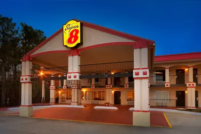 Photo 2 - Super 8 by Wyndham Atlanta/Hartsfield Jackson Airport