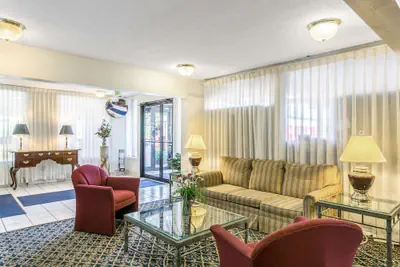 Photo 4 - Americas Best Value Inn Edgewood
