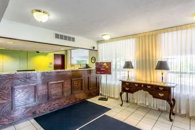 Photo 3 - Americas Best Value Inn Edgewood