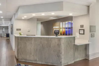 Photo 3 - Hampton Inn New Bern
