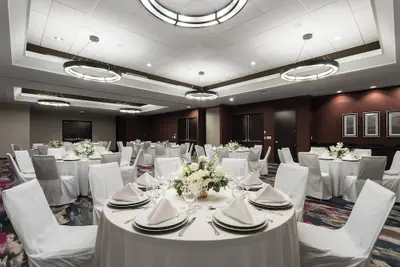Photo 5 - Courtyard by Marriott Miami Downtown
