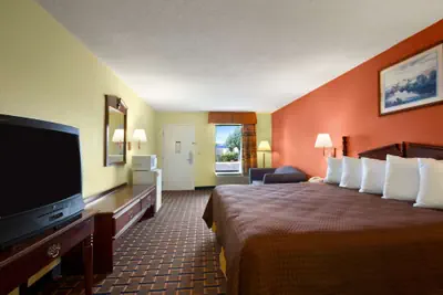Photo 4 - Days Inn by Wyndham Richburg