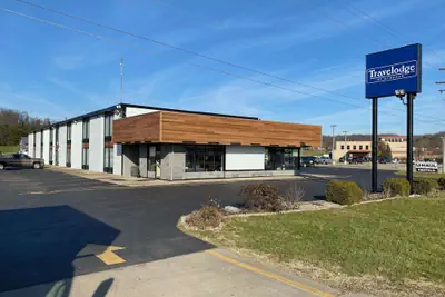 Photo 2 - Travelodge by Wyndham Gallipolis