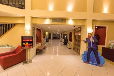Photo 2 - Ramada by Wyndham Houston Intercontinental Airport East