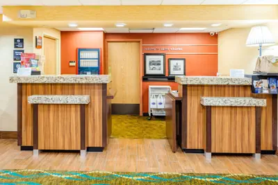 Photo 4 - Hampton Inn St. Charles St. Peters