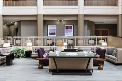 Photo 4 - Embassy Suites by Hilton Chicago North Shore Deerfield