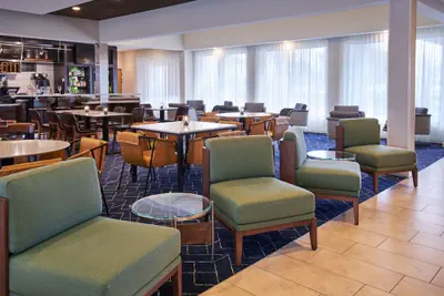 Photo 5 - Courtyard by Marriott Detroit Livonia