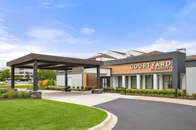 Photo 2 - Courtyard by Marriott Detroit Livonia