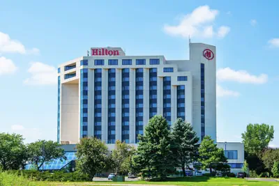 Photo 2 - Hilton Minneapolis-St. Paul Airport