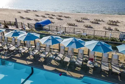 Photo 2 - Blue Water Resort