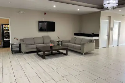 Photo 4 - Studio 6 Suites North Richland Hills, TX