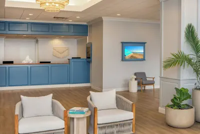 Photo 4 - Ashore Oceanfront Hotel by Marriott