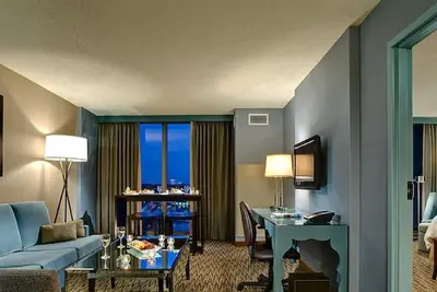 Photo 5 - Crowne Plaza Chicago Ohare Hotel & Conf Ctr by IHG