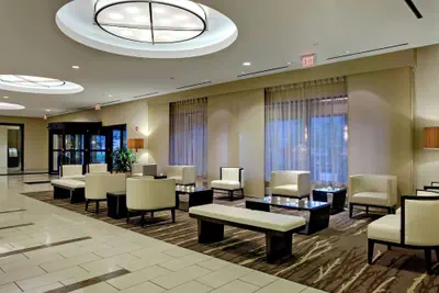 Photo 2 - Crowne Plaza Chicago Ohare Hotel & Conf Ctr by IHG