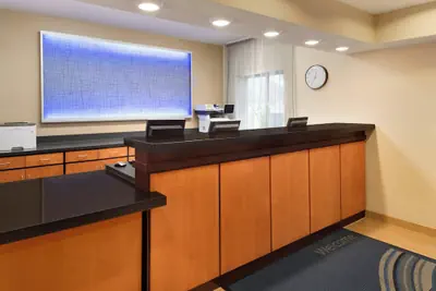 Photo 3 - Fairfield Inn & Suites by Marriott Minneapolis Bloomington/Mall of America