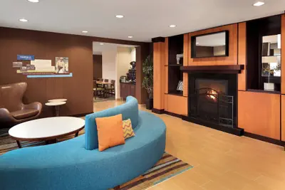 Photo 2 - Fairfield Inn & Suites by Marriott Minneapolis Bloomington/Mall of America