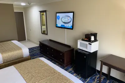 Photo 5 - Travelodge by Wyndham Odessa