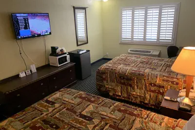 Photo 3 - Travelodge by Wyndham Odessa