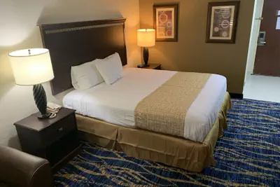 Photo 5 - Travelodge by Wyndham Odessa