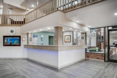 Photo 3 - SureStay Plus Hotel by Best Western Greenwood