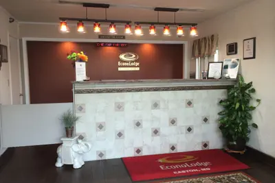 Photo 5 - Econo Lodge Easton Route 50