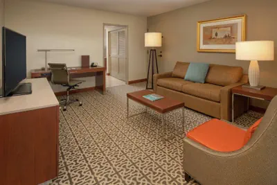Photo 4 - DoubleTree Suites by Hilton Seattle Airport - Southcenter