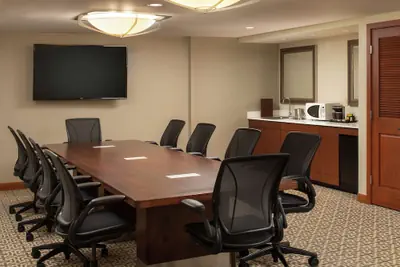 Photo 5 - DoubleTree Suites by Hilton Seattle Airport - Southcenter