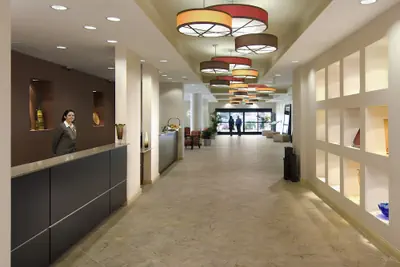 Photo 3 - Crowne Plaza Ventura Beach by IHG