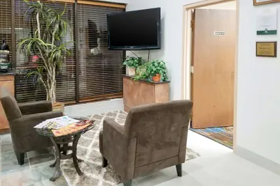 Photo 4 - Quality Inn Toledo Westgate